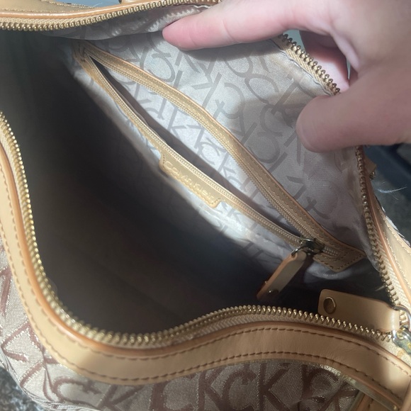 CALVIN KLEIN AUTHENTIC CAMEL SIGNATURE SATCHEL BAG HANDBAG PURSE - Picture 8 of 8